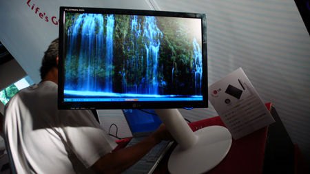 LG Flatron L206WU” /> <p class=