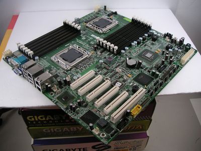GigaByte 7TESN-RN
