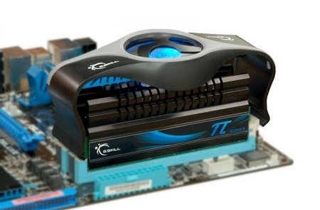 Zdjęcie: Pamięci RAM typu DDR3 G.Skill F3-19200CL9D-4GBPIS 2 x 2 GB